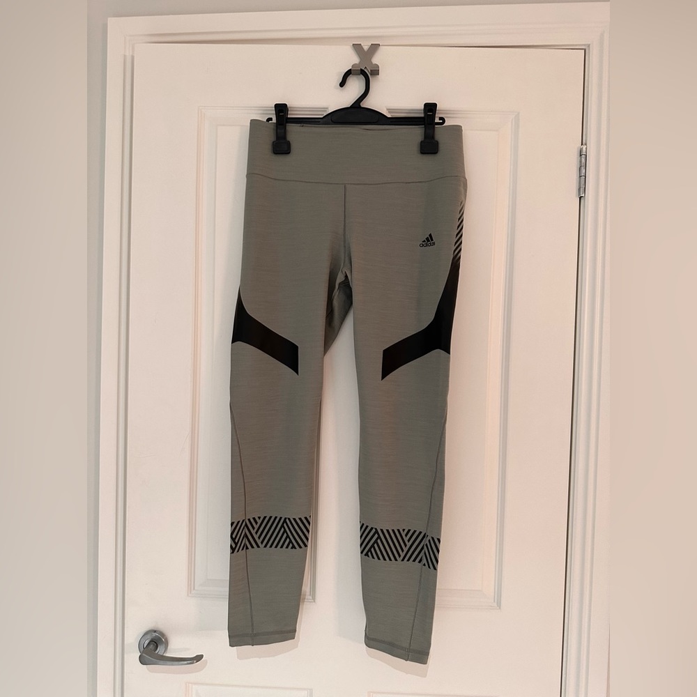 Adidas Women's "Climalite Legging" Grey, Size L - Picture 2 of 8